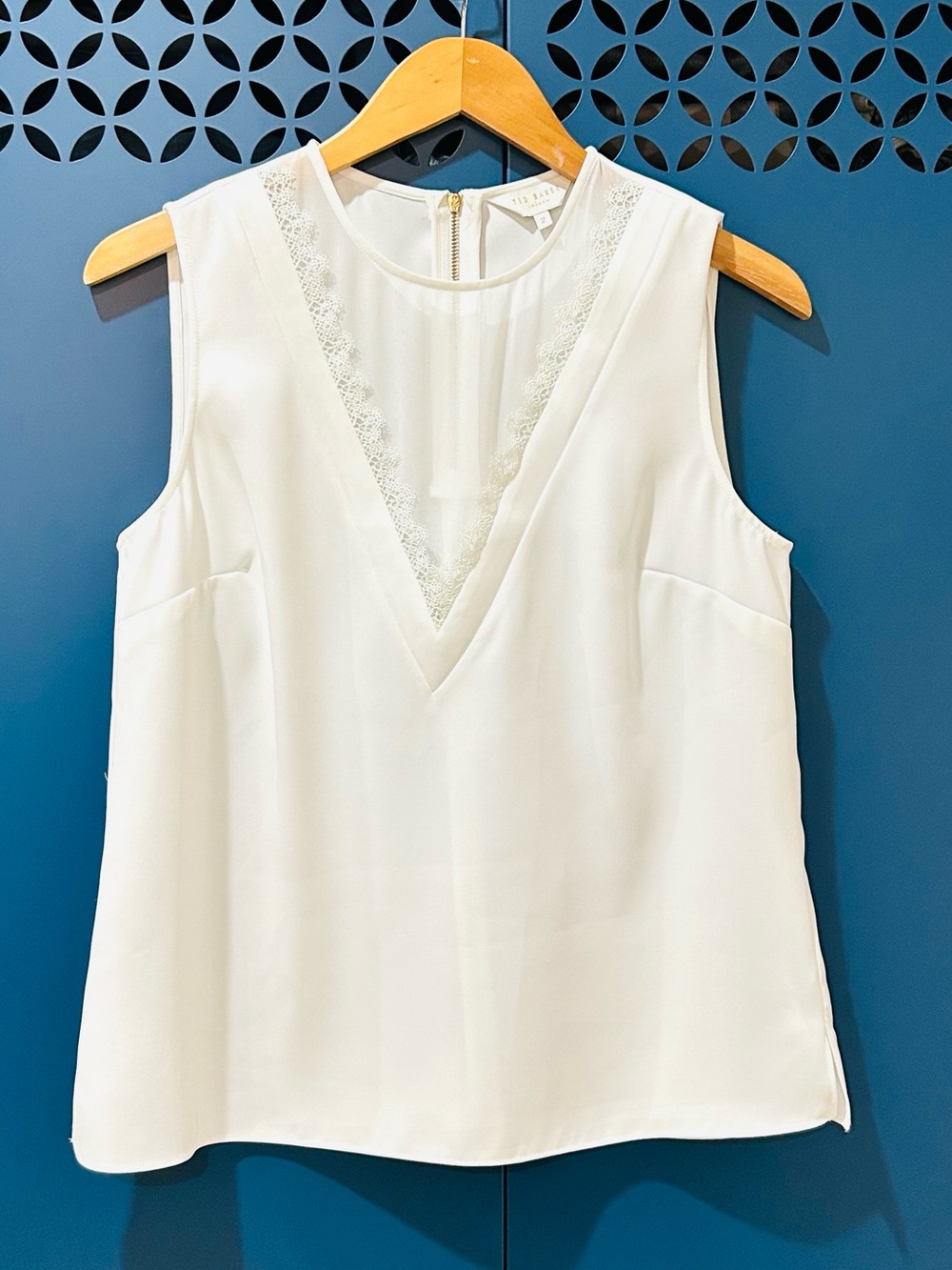 TED BAKER Lulabel White Lace Trim Sleeveless Top Romantic Cottagecore Size 6 - Picture 3 of 8